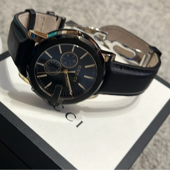 Gucci watch (xl g chrono) - Picture 2 of 7
